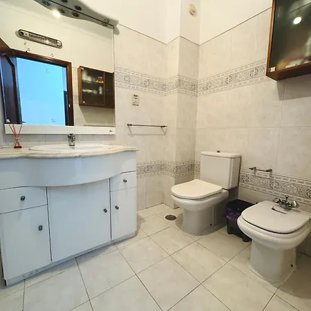 Parque Nacoes Paradise *